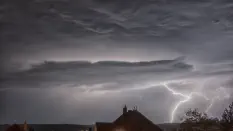 THUNDERBOLT